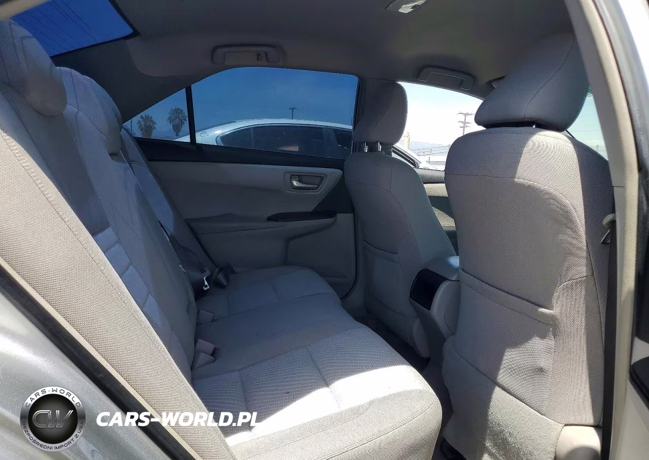 2017 Toyota Camry Le VIN:4T1BF1FK9HU277445 - 10