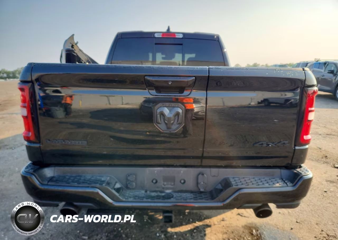 2025 Ram 1500 Laramie VIN:1C6SRFJP7SN727792 - 6