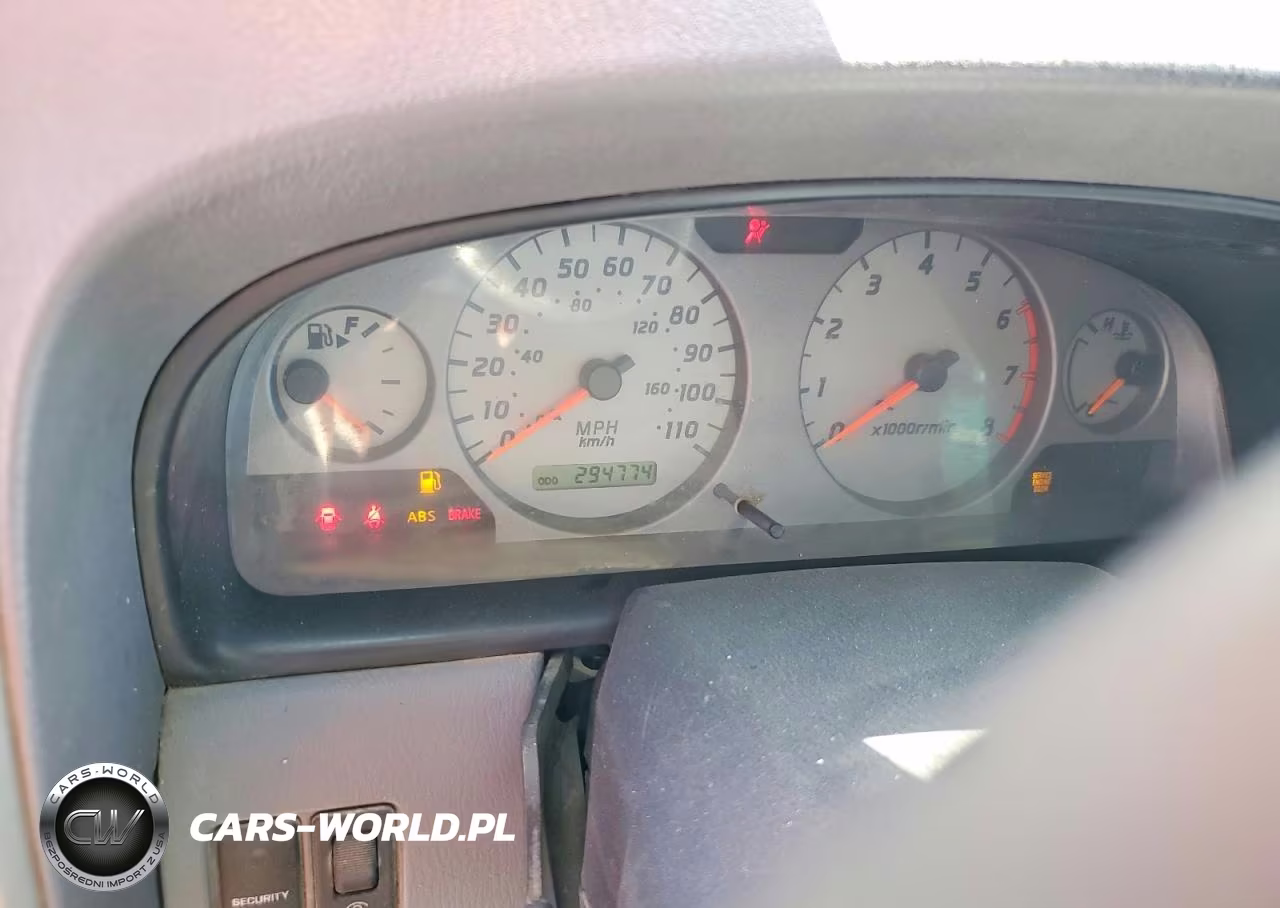 2001 Nissan Xterra Xe-V6 VIN:5N1ED28T21C572624 - 9