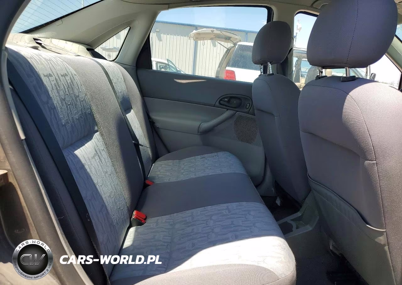 2005 Ford Focus Zx4 VIN:1FAFP34N95W110410 - 10
