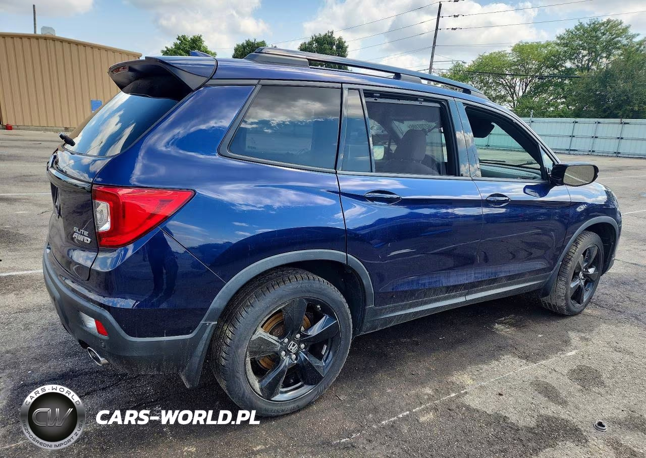 2020 Honda Passport Elite VIN:5FNYF8H06LB015032 - 3
