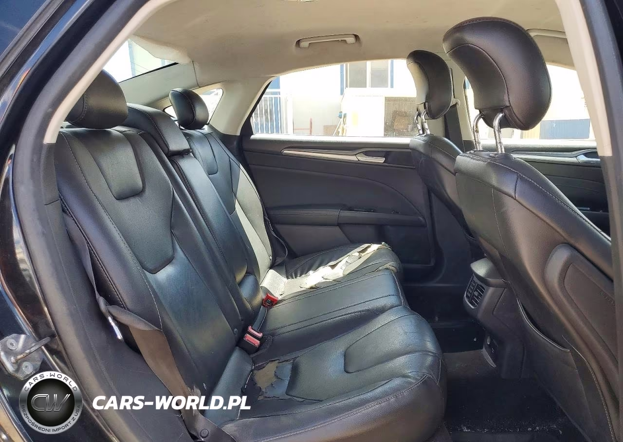 2013 Ford Fusion Titanium VIN:3FA6P0K91DR371584 - 10