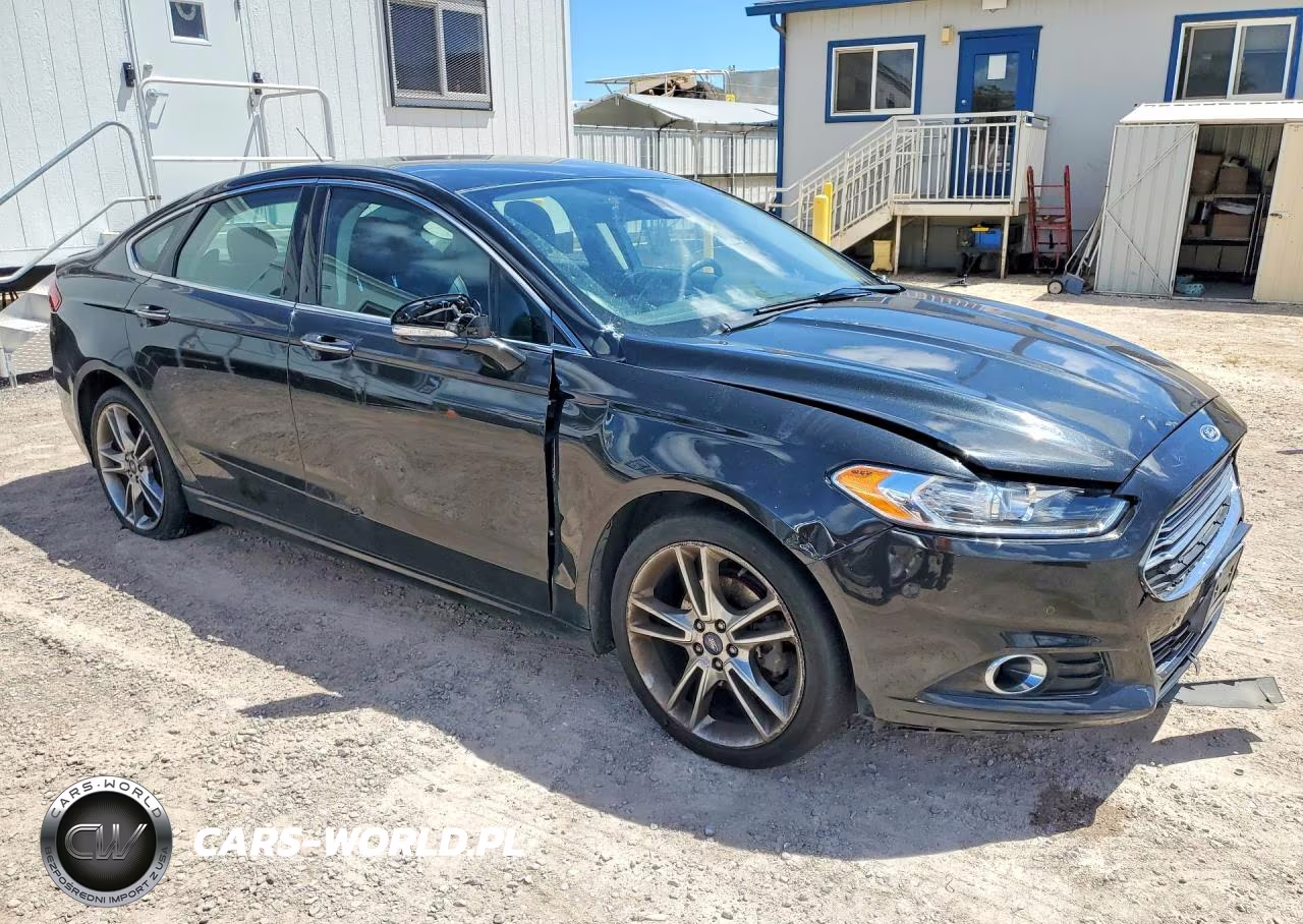 2013 Ford Fusion Titanium VIN:3FA6P0K91DR371584 - 4