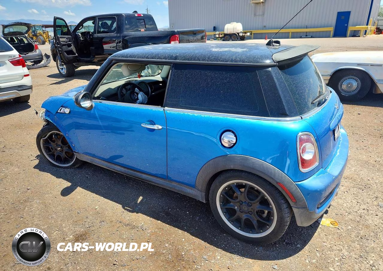 2011 Mini Cooper S VIN:WMWSV3C57BTY11280 - 2