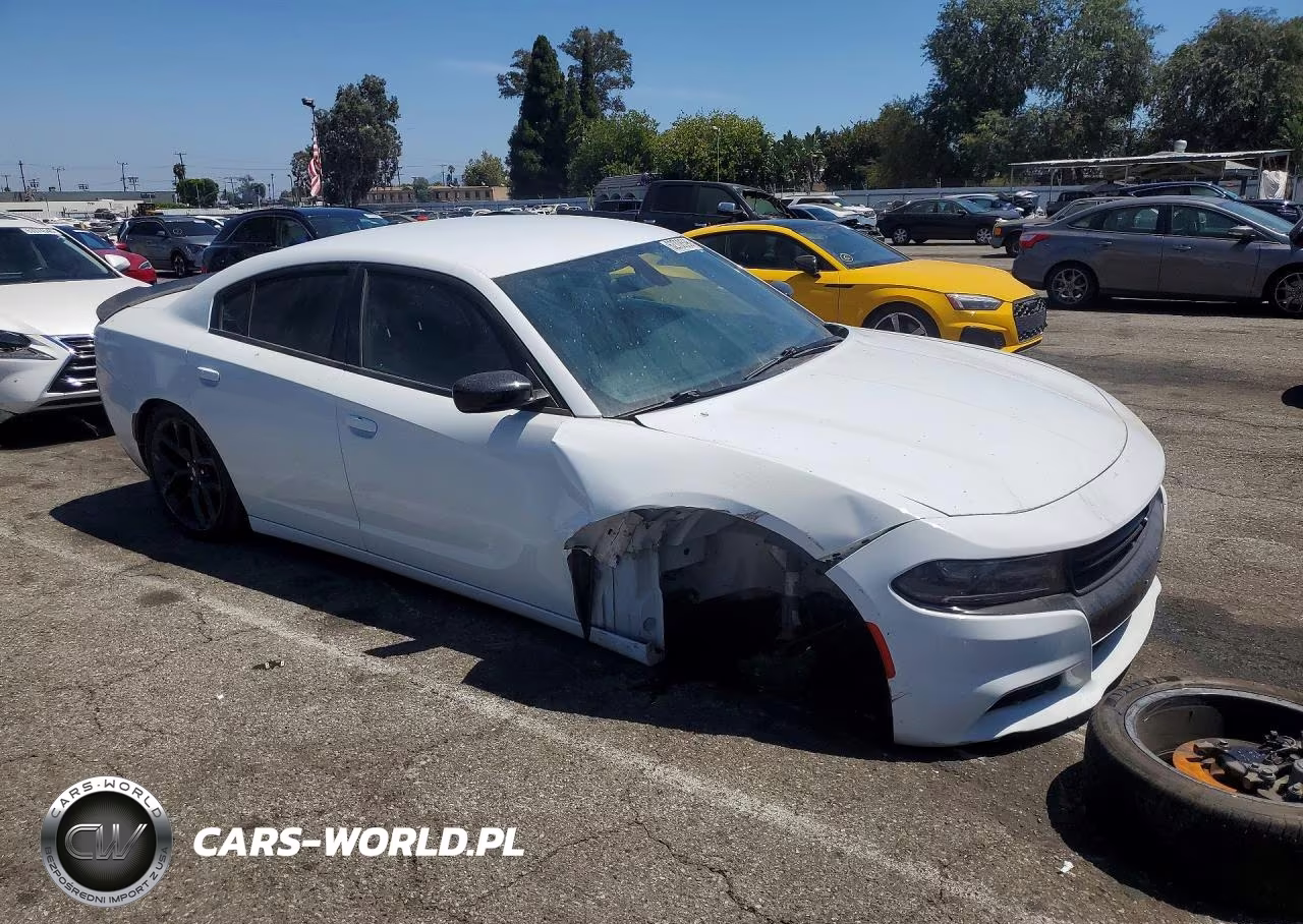 2020 Dodge Charger Sxt VIN:2C3CDXBG1LH208896 - 4