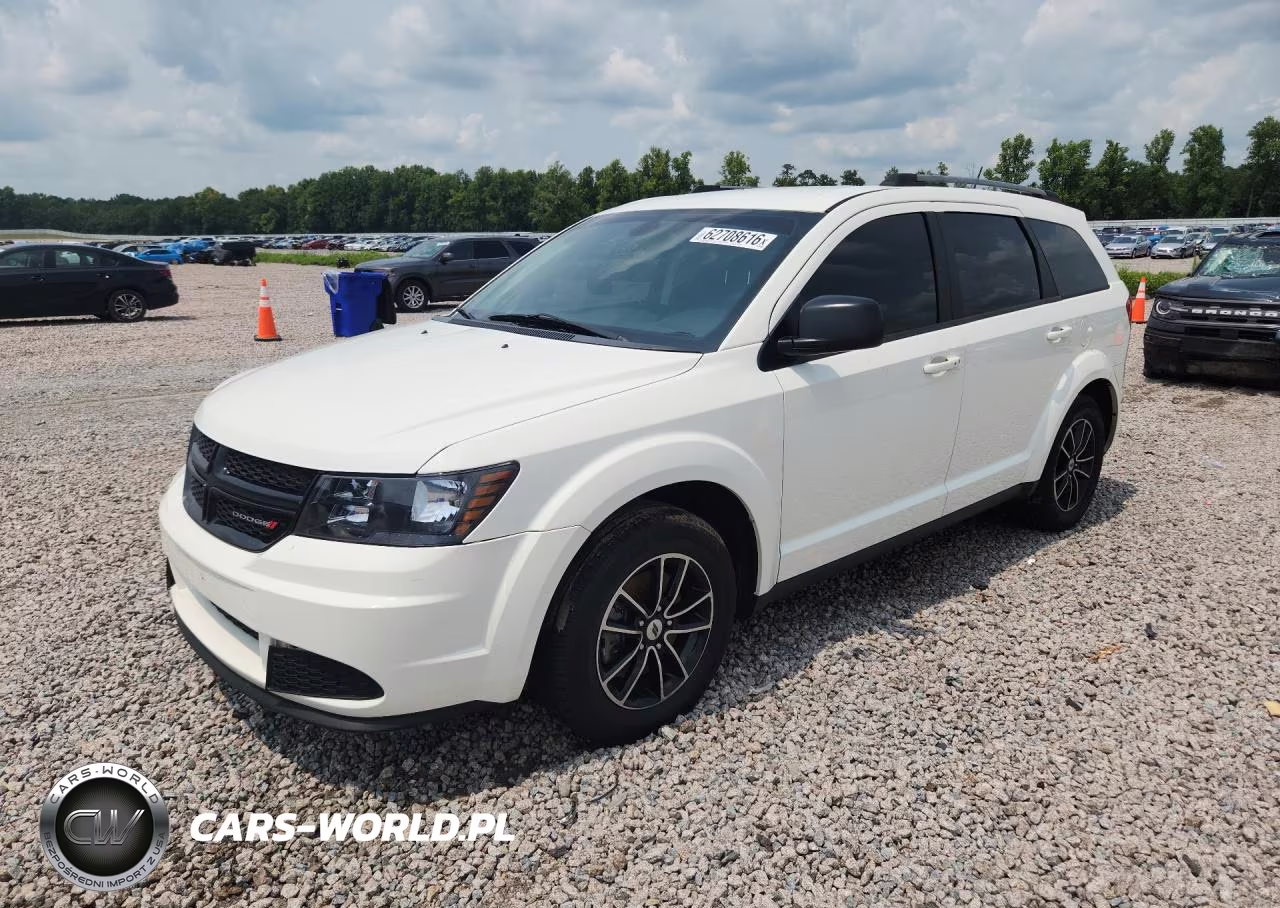 2018 Dodge Journey Se VIN:3C4PDCABXJT444284 - 1