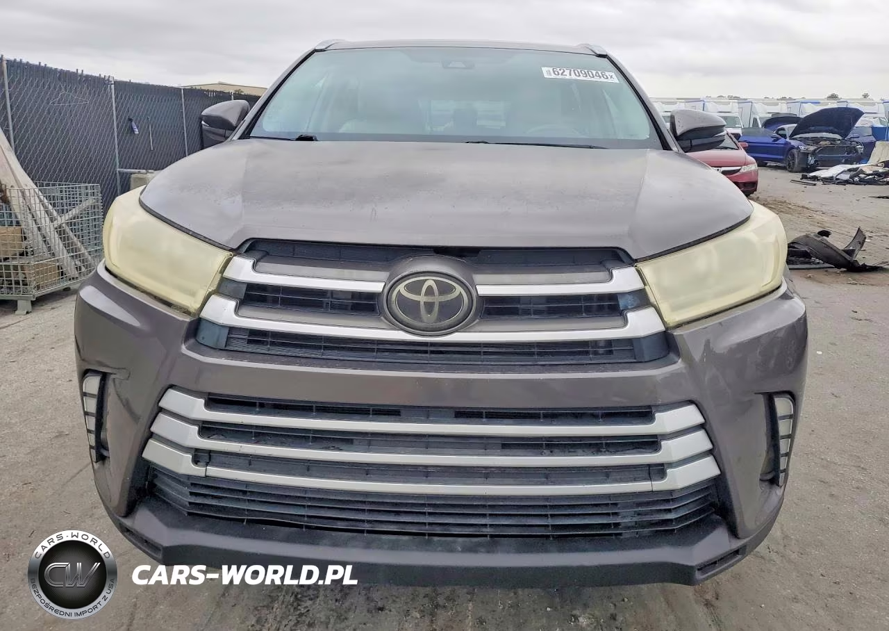 2018 Toyota Highlander Xle VIN:5TDKZRFH1JS543095 - 5