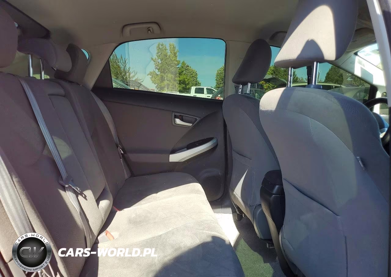 2012 Toyota Prius Three VIN:JTDKN3DU8C0334290 - 10