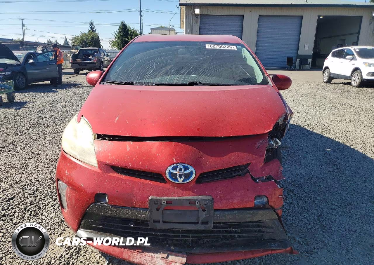 2012 Toyota Prius Three VIN:JTDKN3DU8C0334290 - 5