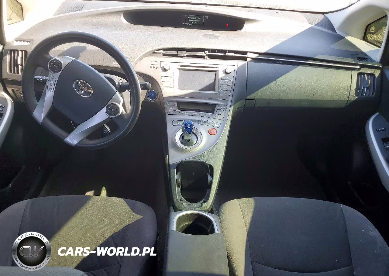2012 Toyota Prius Three VIN:JTDKN3DU8C0334290 - 8
