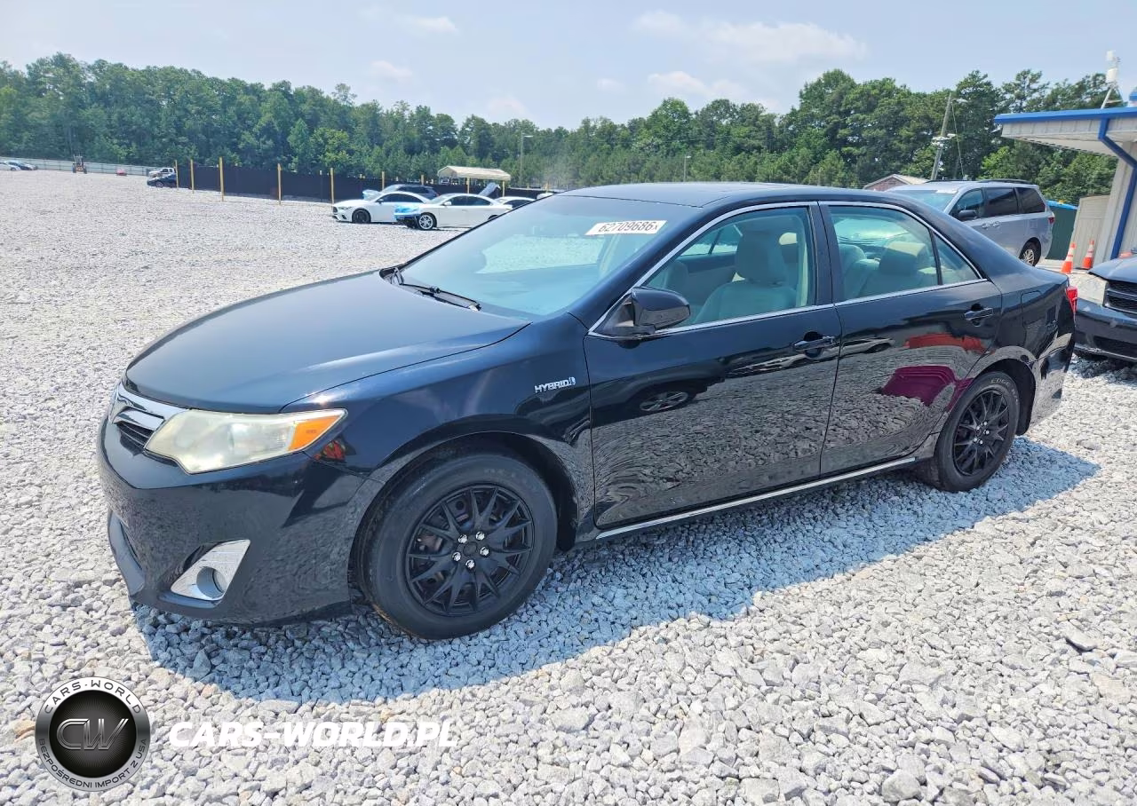 2013 Toyota Camry Hybrid Xle