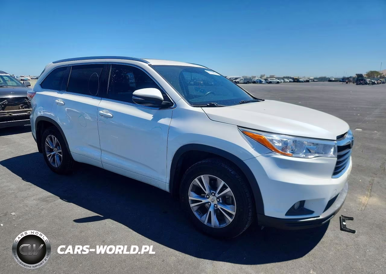 2015 Toyota Highlander Xle VIN:5TDJKRFH1FS172141 - 4