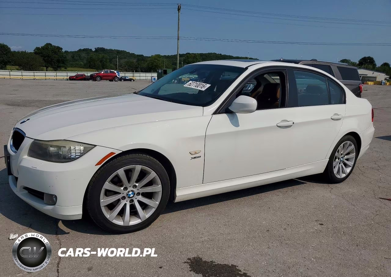 2011 BMW 328I xDrive – zdjęcie 1 z 12