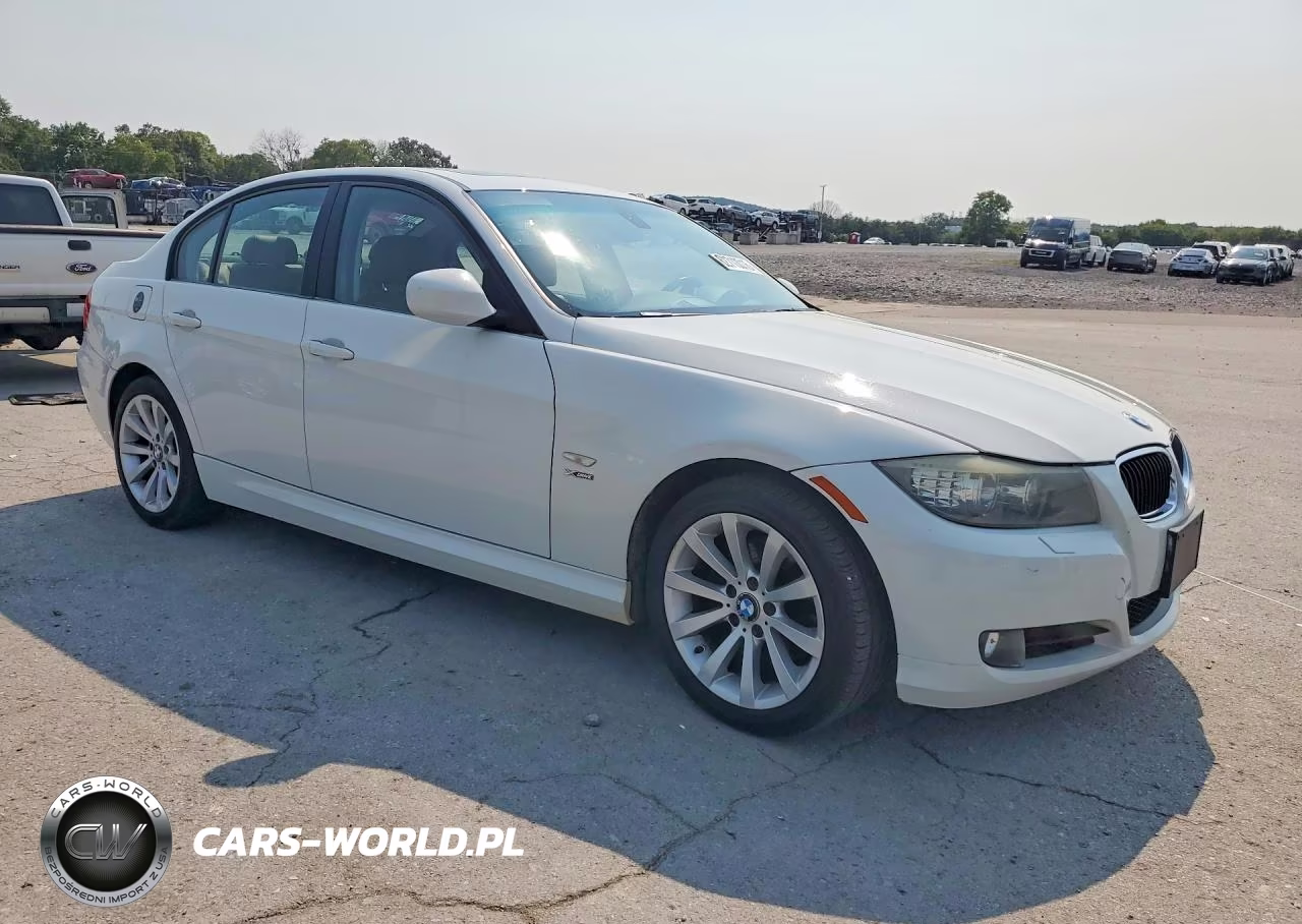 2011 BMW 328I xDrive VIN:WBAPK7C57BA821602 - 4