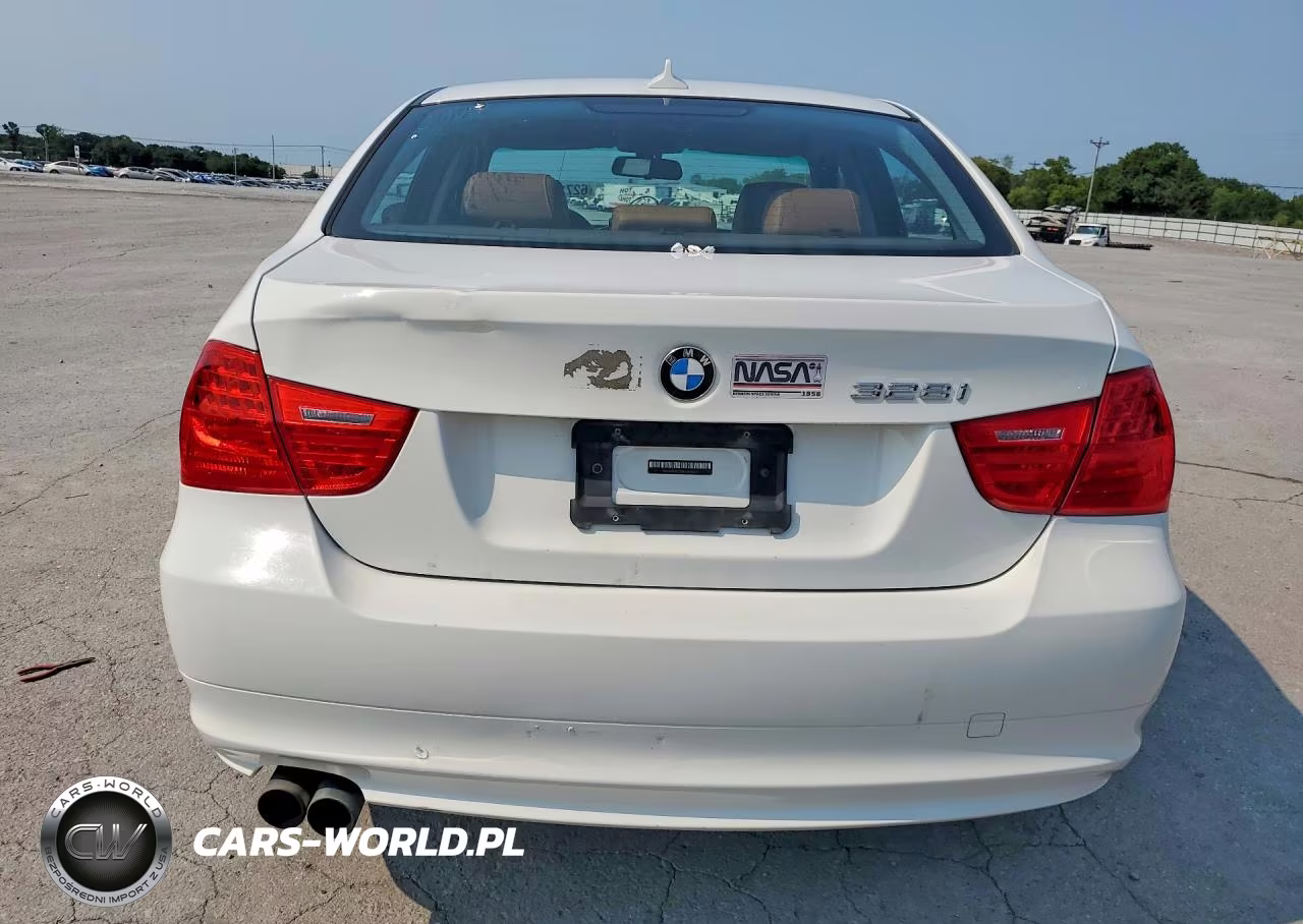 2011 BMW 328I xDrive VIN:WBAPK7C57BA821602 - 6