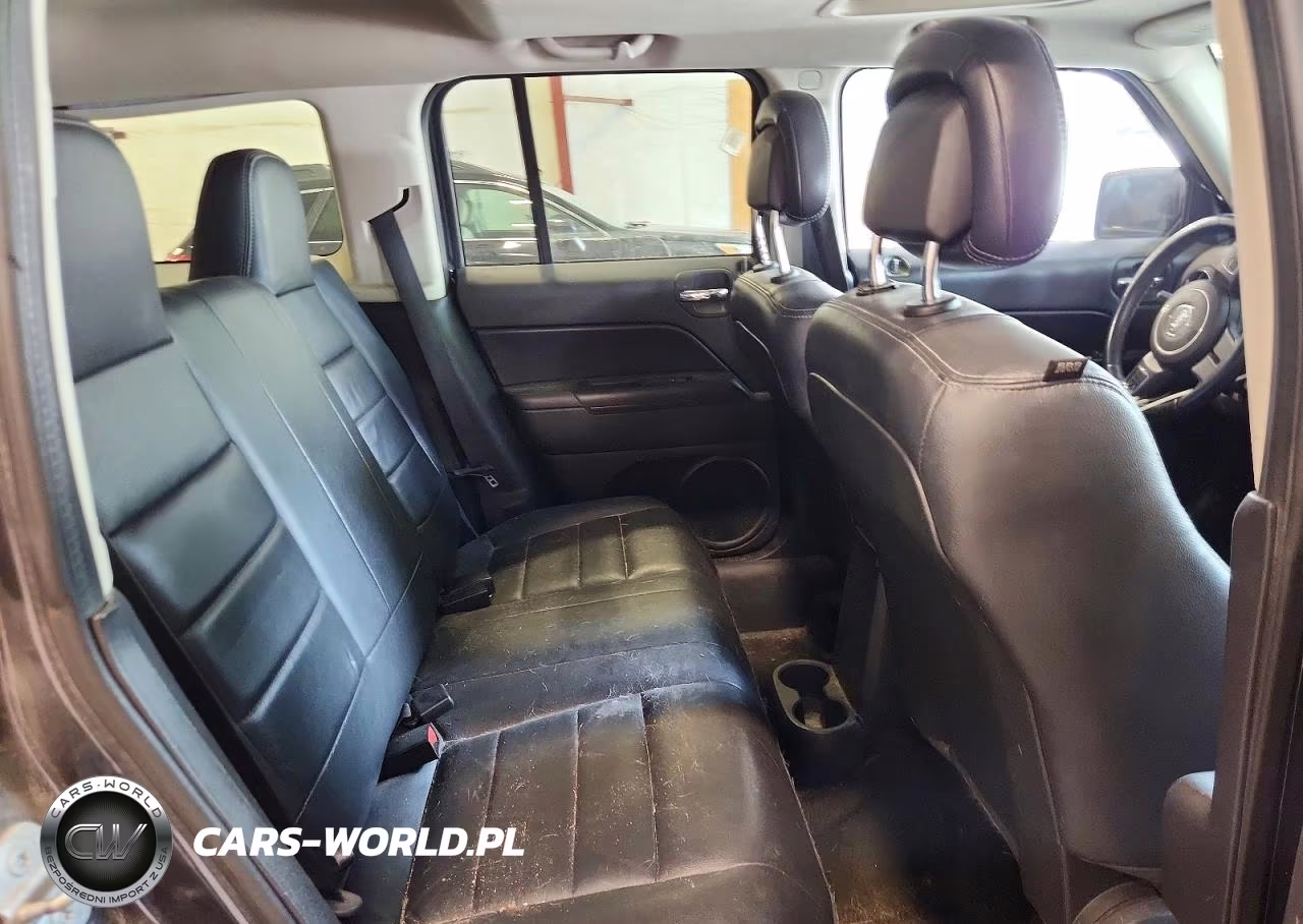 2016 Jeep Patriot Latitude VIN:1C4NJRFB9GD535170 - 11