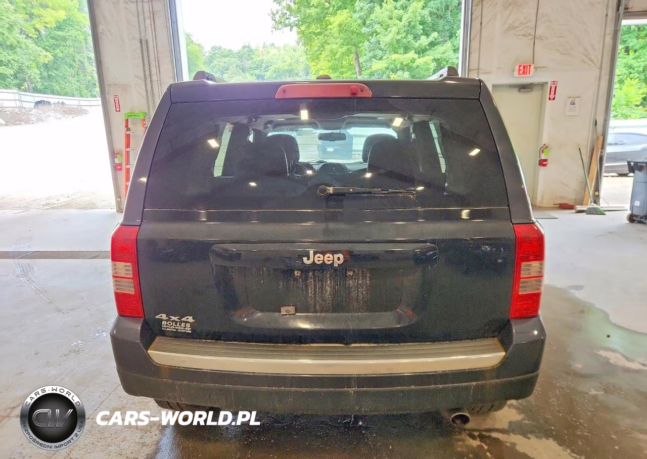 2016 Jeep Patriot Latitude VIN:1C4NJRFB9GD535170 - 6