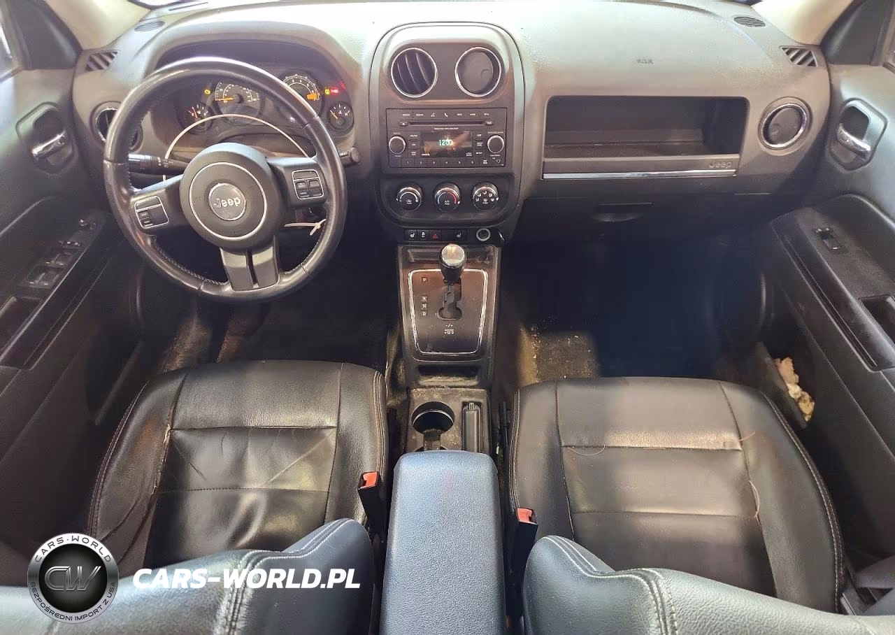 2016 Jeep Patriot Latitude VIN:1C4NJRFB9GD535170 - 8