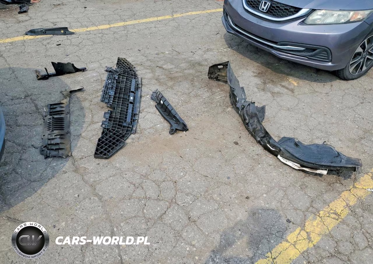 2024 Honda Civic Touring VIN:2HGFE1F99RH312495 - 12