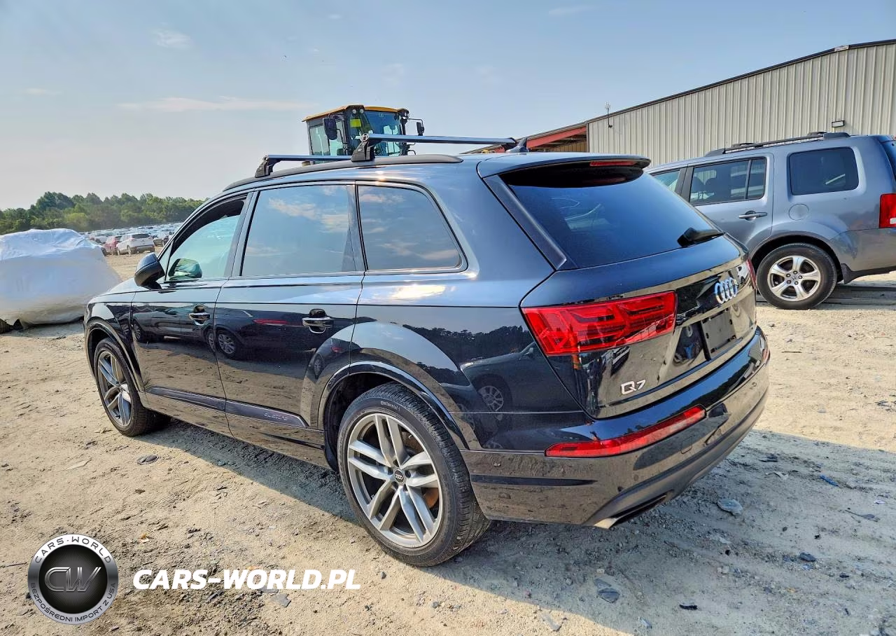2017 Audi Q7 Prestige VIN:WA1VAAF78HD052763 - 2