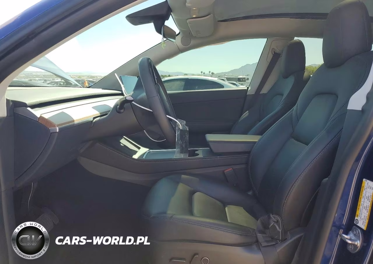 2022 Tesla Model Y VIN:7SAYGDEEXNF461308 - 7