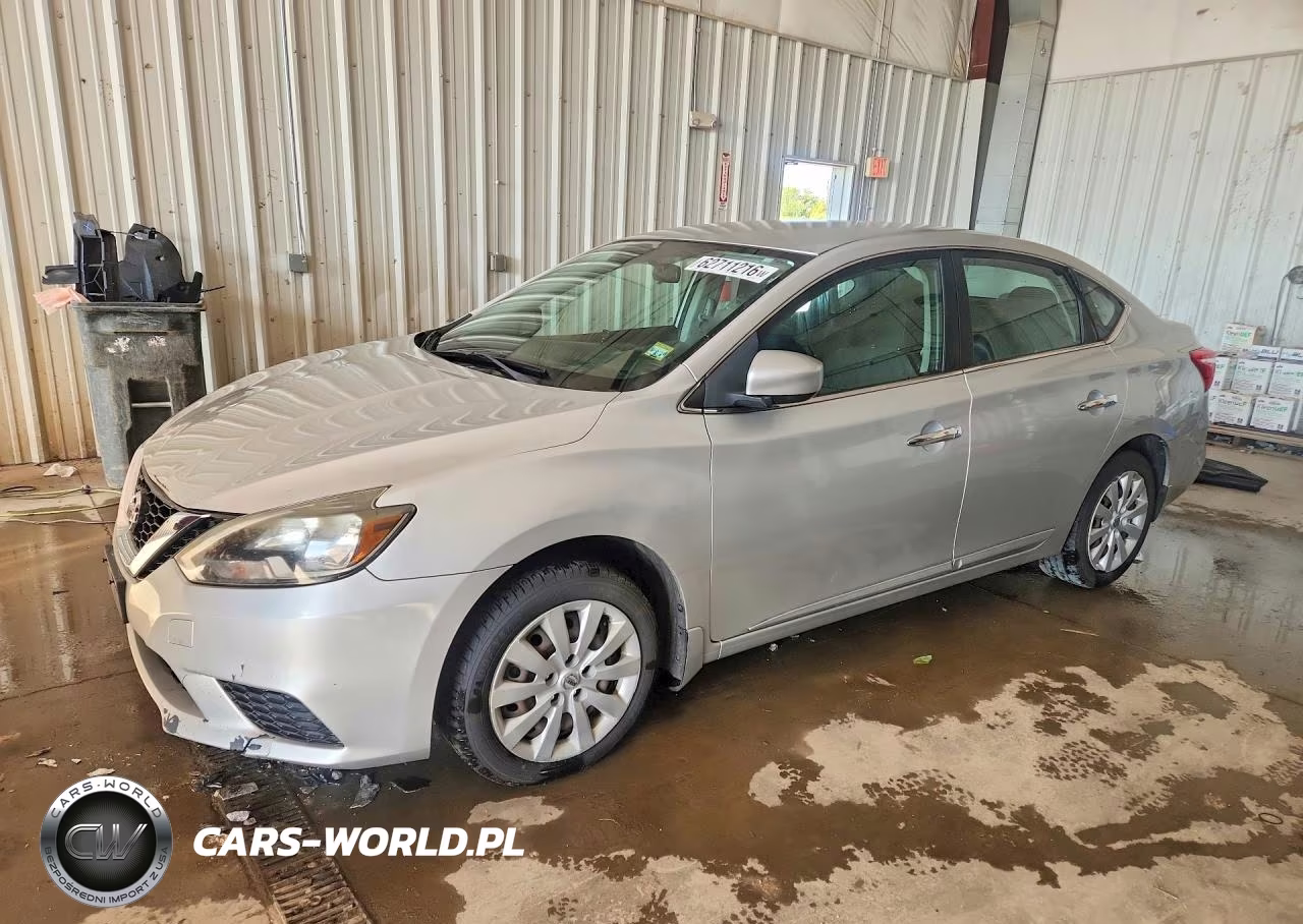 2017 Nissan Sentra S – zdjęcie 1 z 12