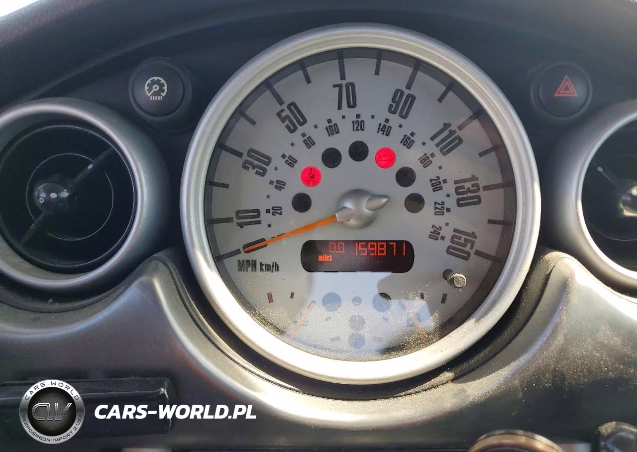 2002 Mini Cooper S VIN:WMWRE33482TD56996 - 9