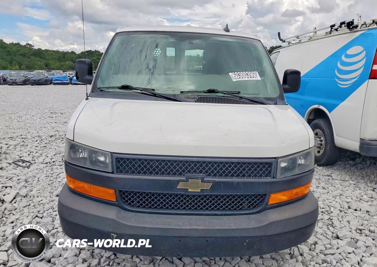 2019 Chevrolet Express G2500 VIN:1GCWGAFP7K1304858 - 5