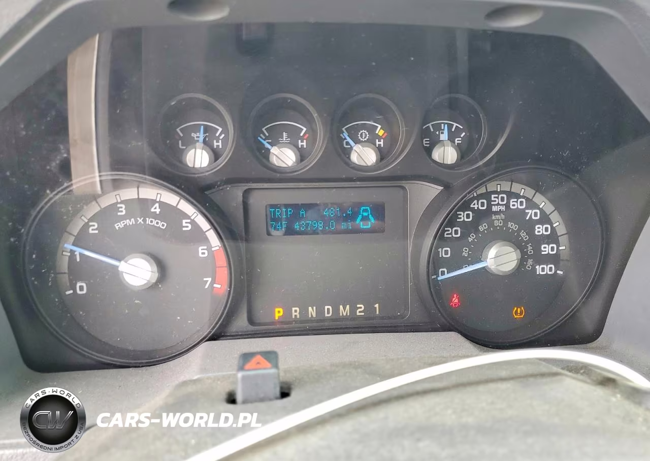 2013 Ford F350 Super Duty VIN:1FDRF3A63DEB92125 - 8