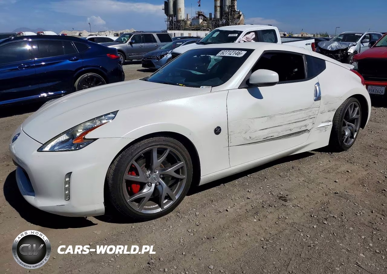 2017 Nissan 370Z Base – zdjęcie 1 z 12