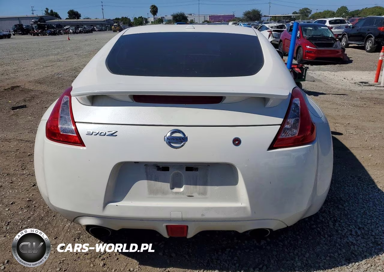 2017 Nissan 370Z Base VIN:JN1AZ4EH7HM950850 - 6