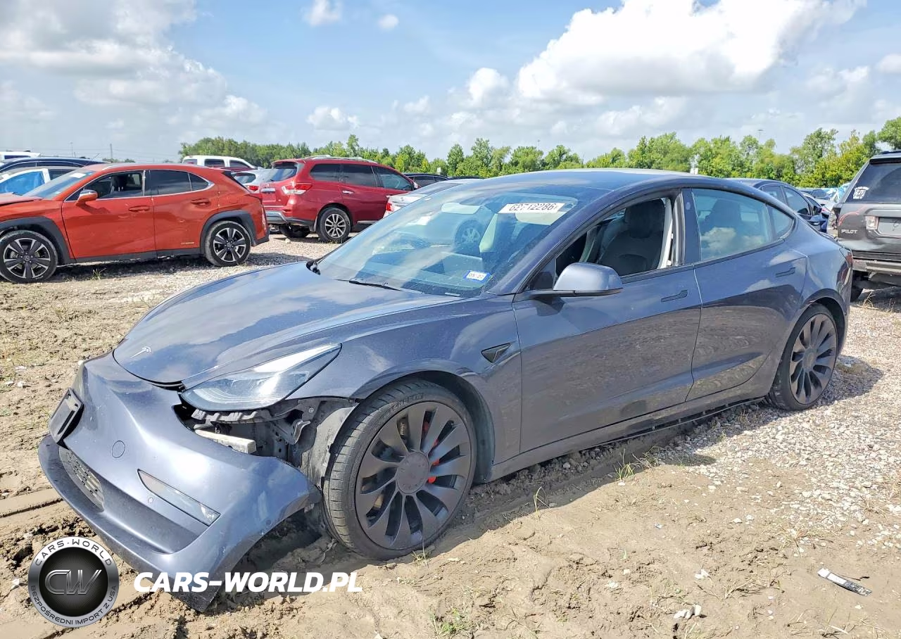 2021 Tesla Model 3 – zdjęcie 1 z 12