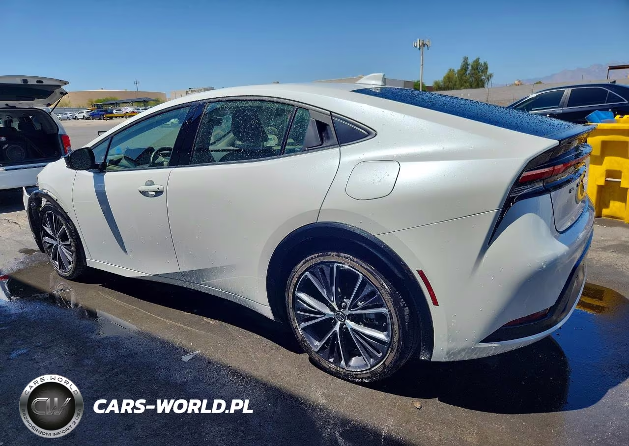 2025 Toyota Prius Xle VIN:JTDACAAU5S3056164 - 2