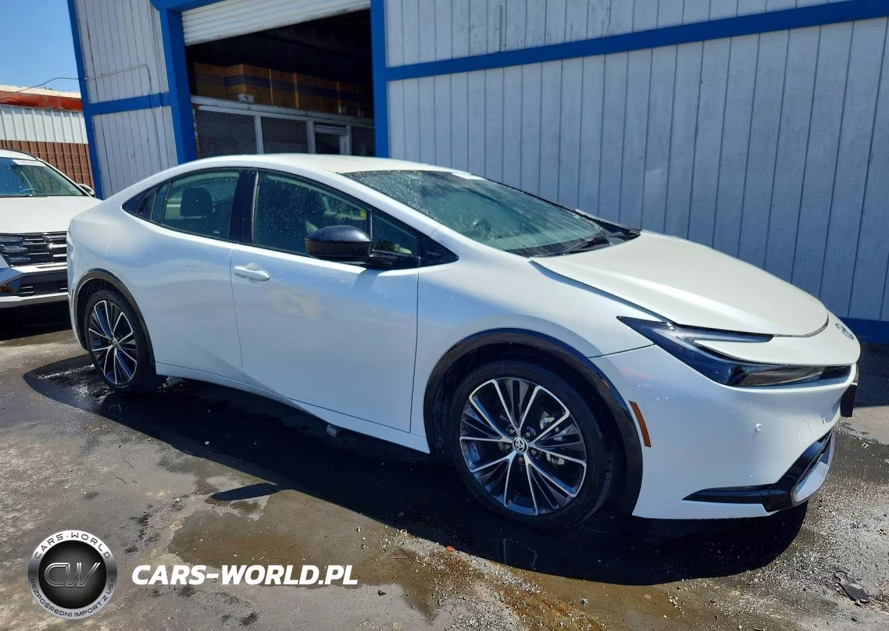 2025 Toyota Prius Xle VIN:JTDACAAU5S3056164 - 4