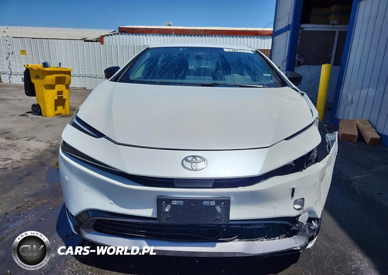 2025 Toyota Prius Xle VIN:JTDACAAU5S3056164 - 5