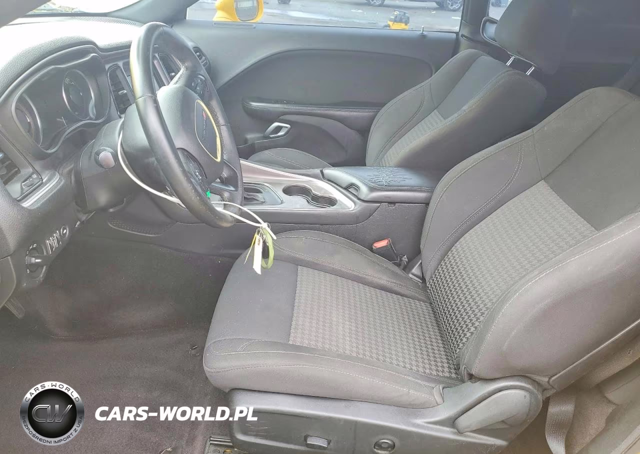 2019 Dodge Challenger Sxt VIN:2C3CDZAG6KH529103 - 7