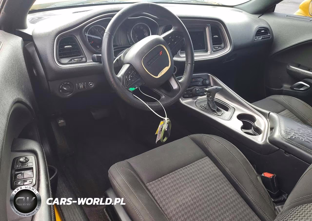2019 Dodge Challenger Sxt VIN:2C3CDZAG6KH529103 - 8