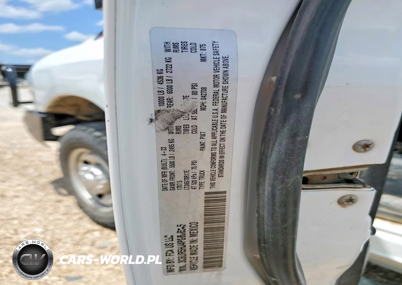 2023 Ram 2500 Tradesman VIN:3C6UR5HJ4PG606545 - 12