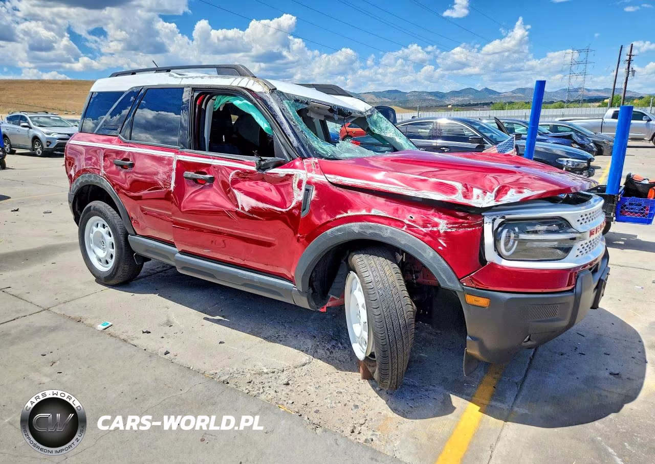 2025 Ford Bronco Sport Heritage VIN:3FMCR9GN8SRE42385 - 4