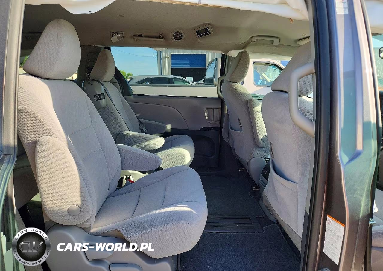2020 Toyota Sienna Le VIN:5TDKZ3DC8LS081092 - 11