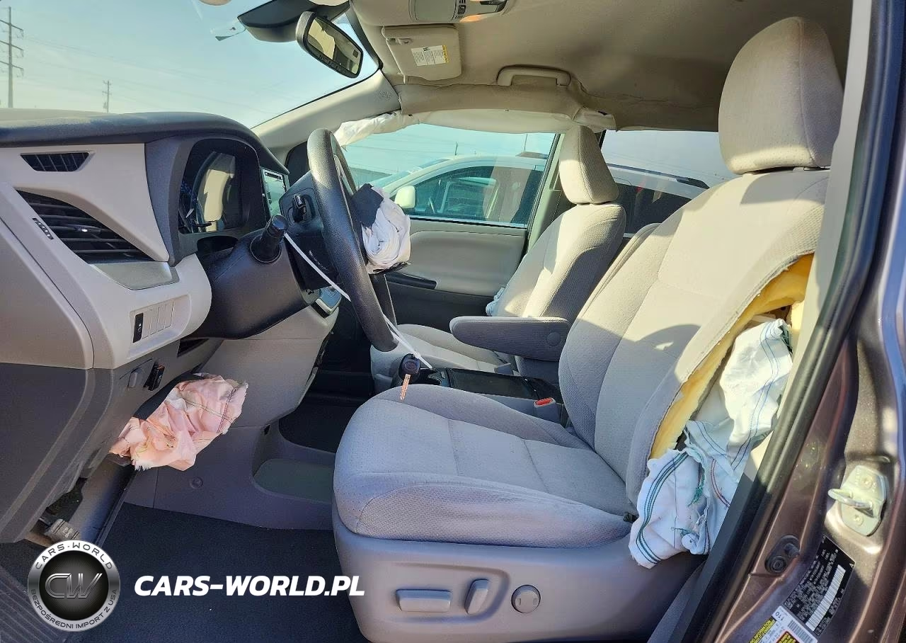 2020 Toyota Sienna Le VIN:5TDKZ3DC8LS081092 - 7