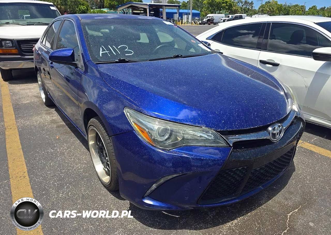 2015 Toyota Camry Se – zdjęcie 1 z 12
