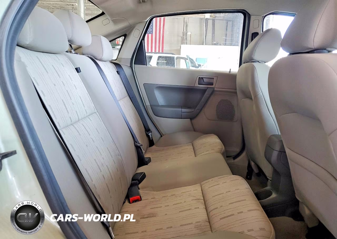 2010 Ford Focus Se VIN:1FAHP3FN0AW188753 - 10