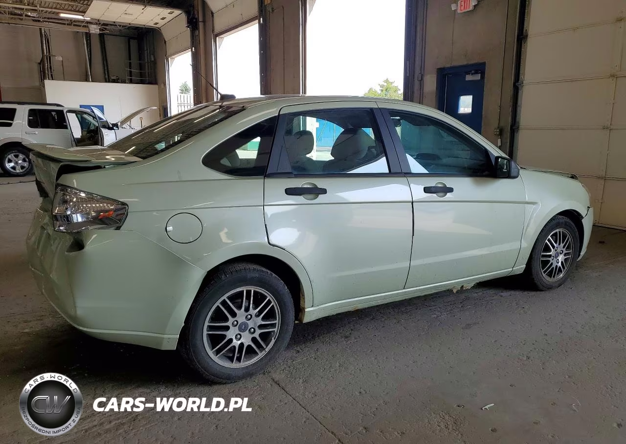 2010 Ford Focus Se VIN:1FAHP3FN0AW188753 - 3