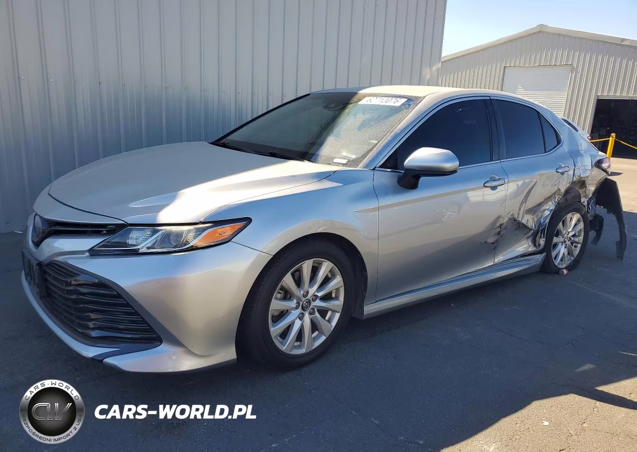 2018 Toyota Camry – zdjęcie 1 z 12