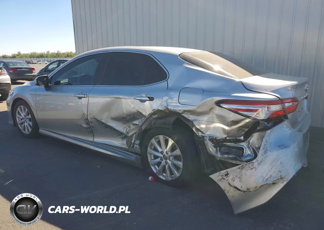 2018 Toyota Camry VIN:4T1B11HK6JU081982 - 2