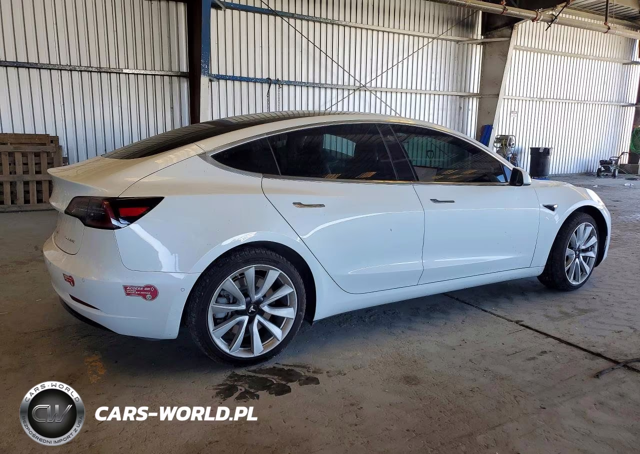 2018 Tesla Model 3 VIN:5YJ3E1EB6JF134268 - 3