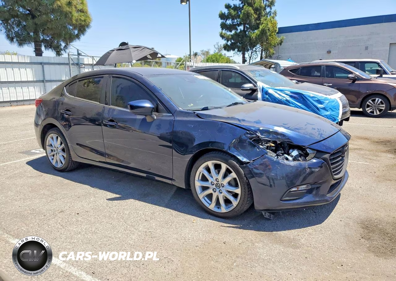 2017 Mazda 3 Touring VIN:3MZBN1V70HM115239 - 4