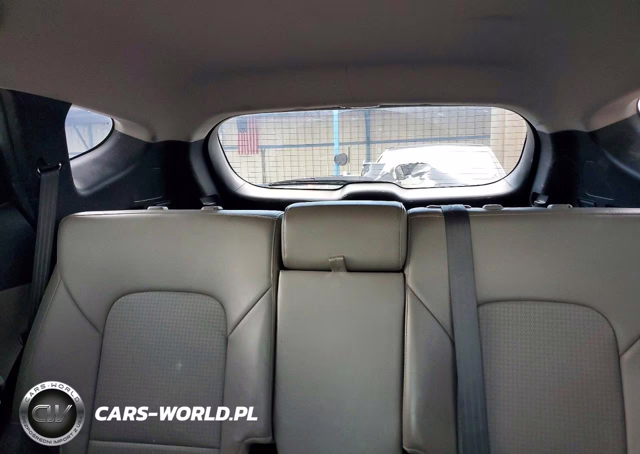 2015 Hyundai Santa Fe Sport 2.0T VIN:5XYZUDLA3FG275470 - 10