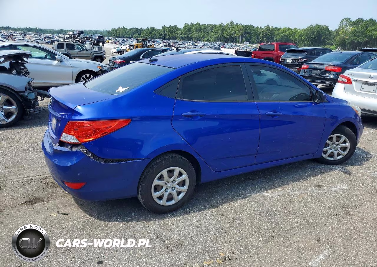 2013 Hyundai Accent Gls VIN:KMHCT4AE6DU529128 - 3